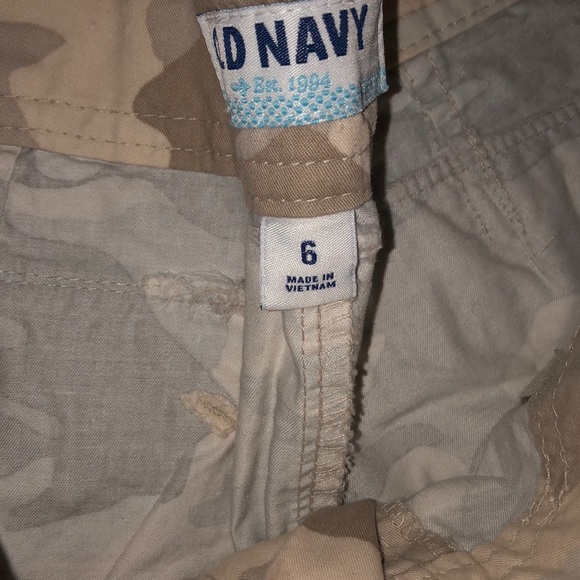 Shorts - Picture 2 of 3